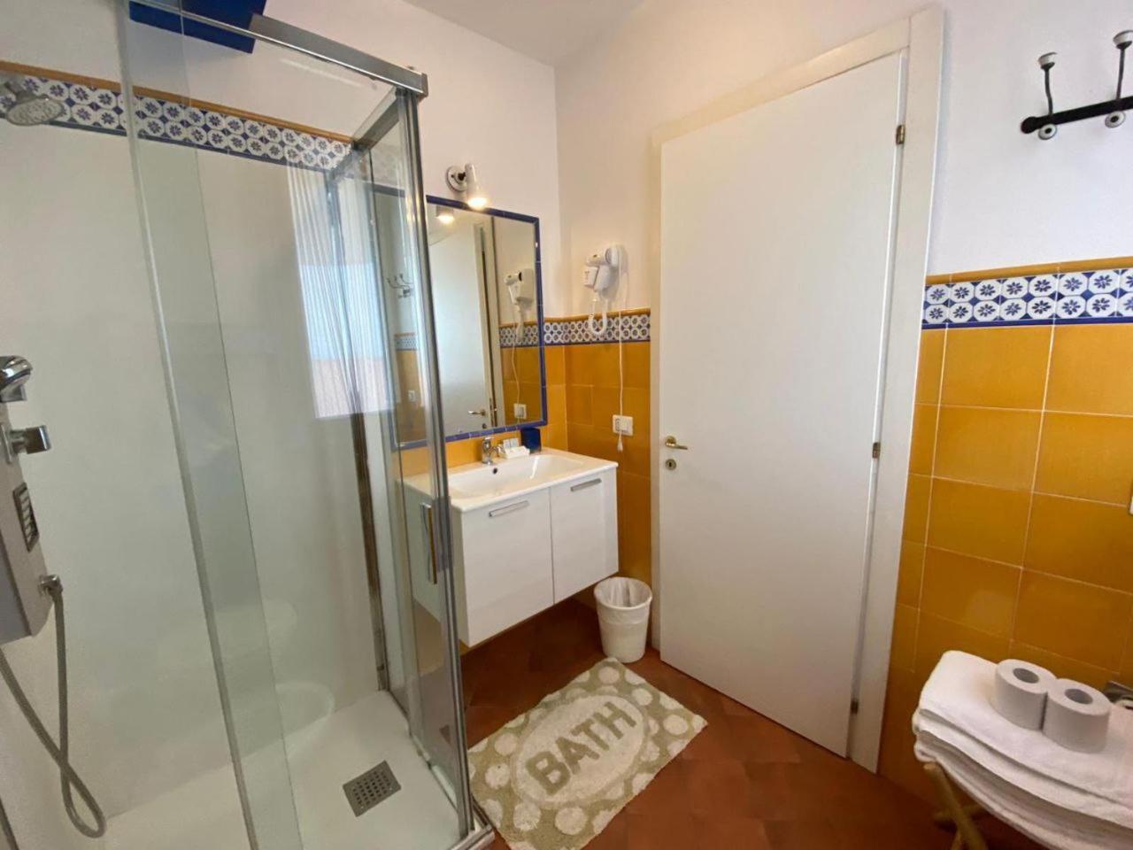 Residence Ambra Лидо ди Йезоло Екстериор снимка